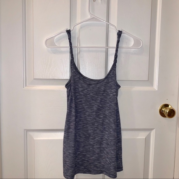 Flowy Twisted Strap Tank - Picture 4 of 4